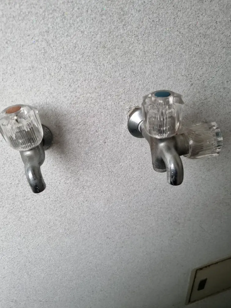 세탁실 수도꼭지